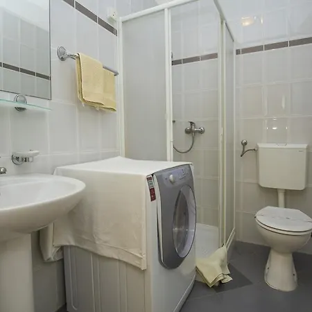 Tisa 223 Gasthuis 3*